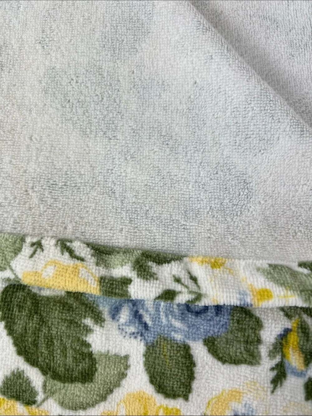 Laura Ashley Bath Towels Blue, Yellow & Green Floral Cotton Velour Set of 2 NEW